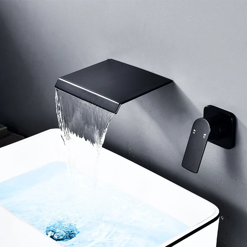 Robinet de lavabo pour salle de bain mural et encastrable avec cascade