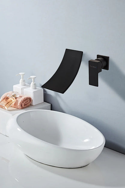 Robinet de cascade pour lavabo de salle de bain