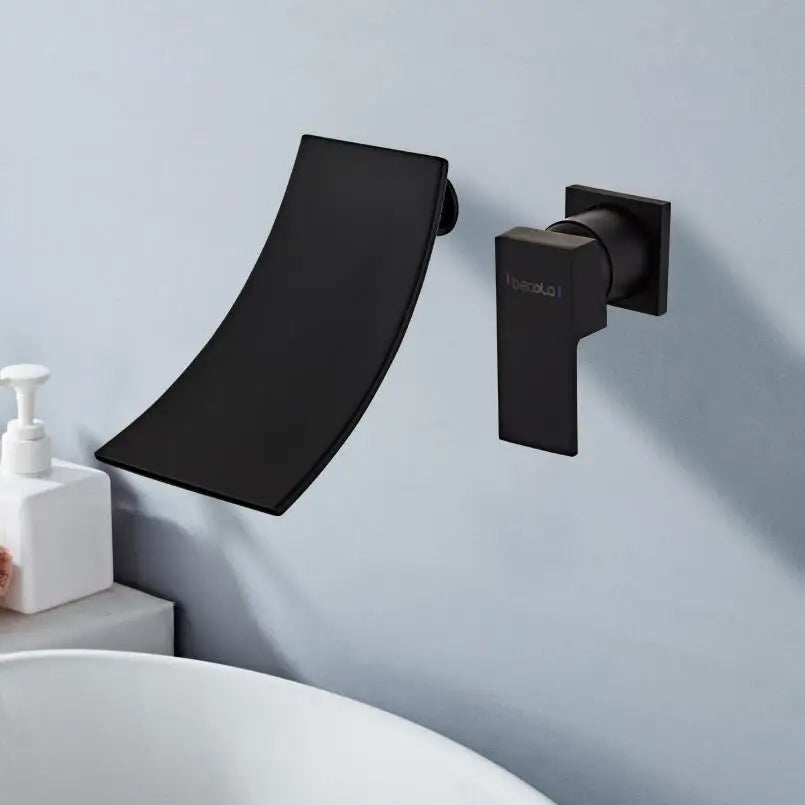 Robinet de cascade pour lavabo de salle de bain