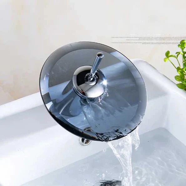 Robinet pour salle de bain avec bec rond en verre