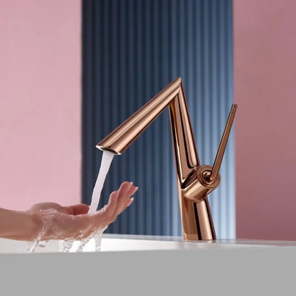 Robinet de lavabo pour salle de bain coudé