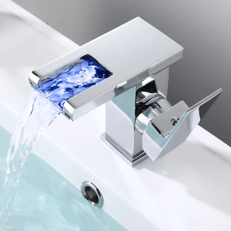 Robinet de lavabo pour salle de bain avec design de cascade LED et indicateur de température