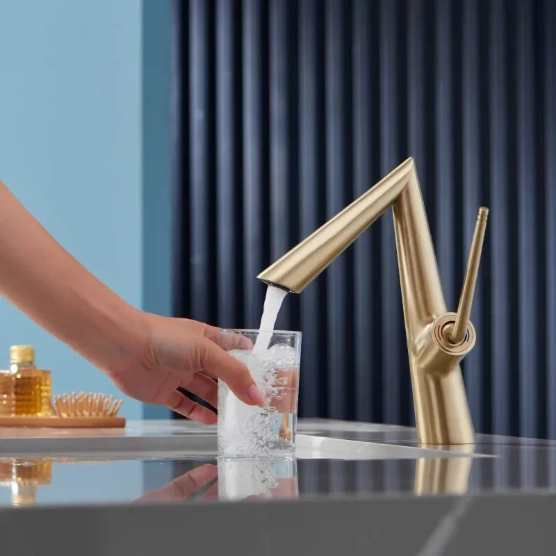 Robinet de lavabo pour salle de bain coudé