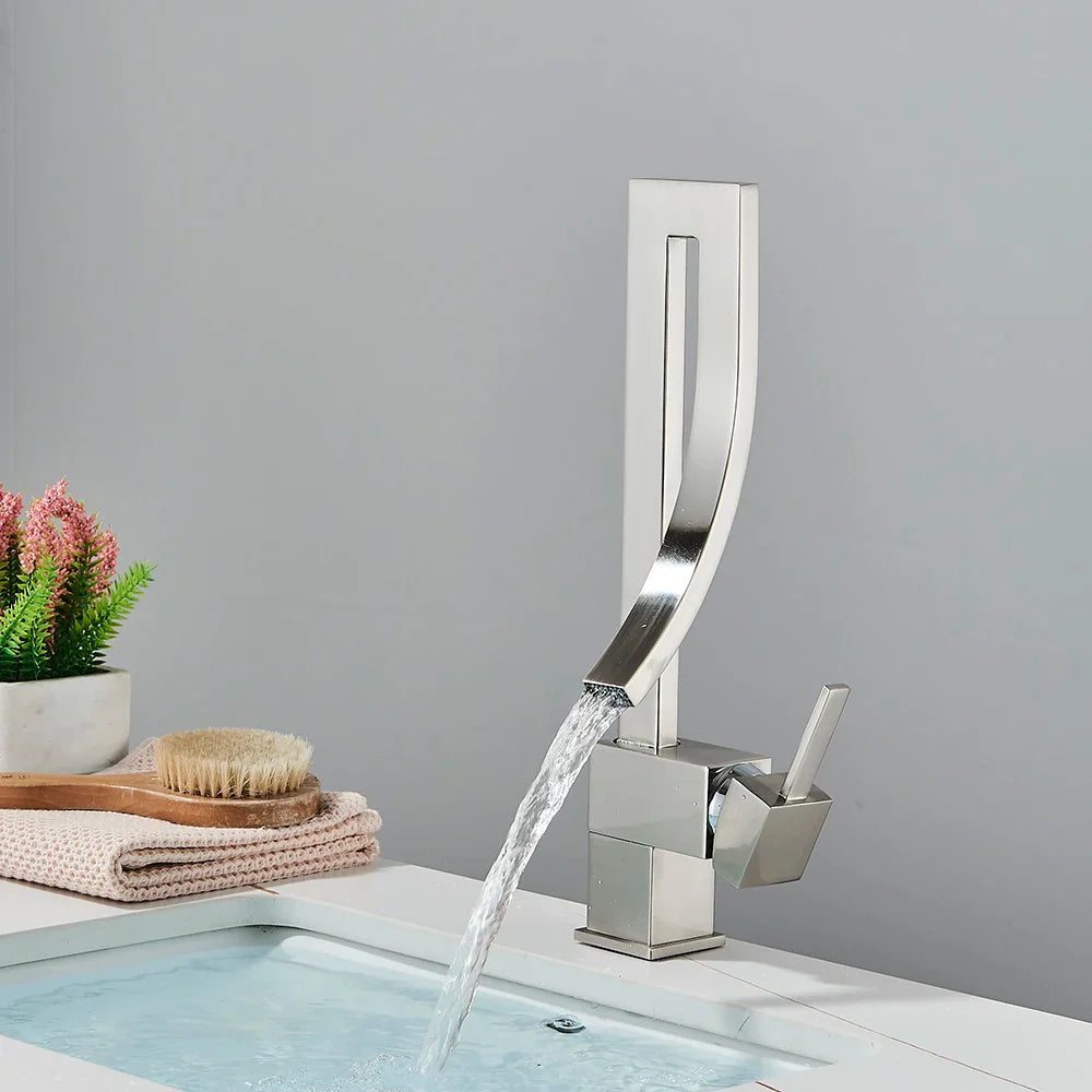 Robinet de lavabo pour salle de bain haut et design