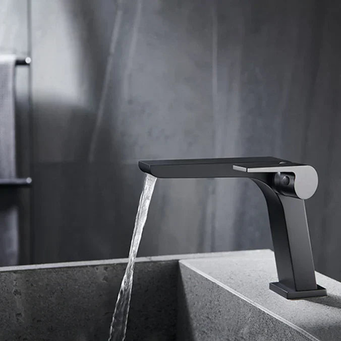 Robinet moderne avec mitigeur pour lavabo de salle de bain